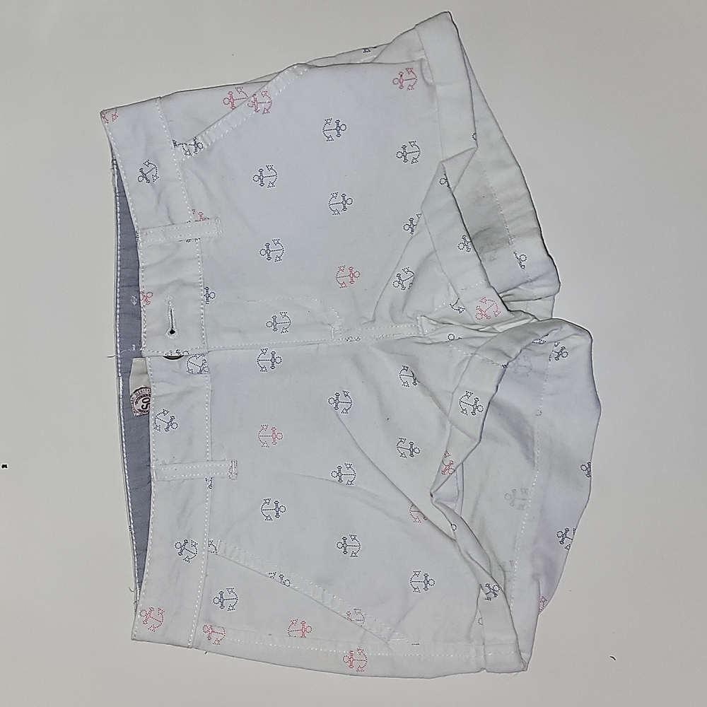 SO Chino shortie shorts size 1, white with navy and pink anchors
